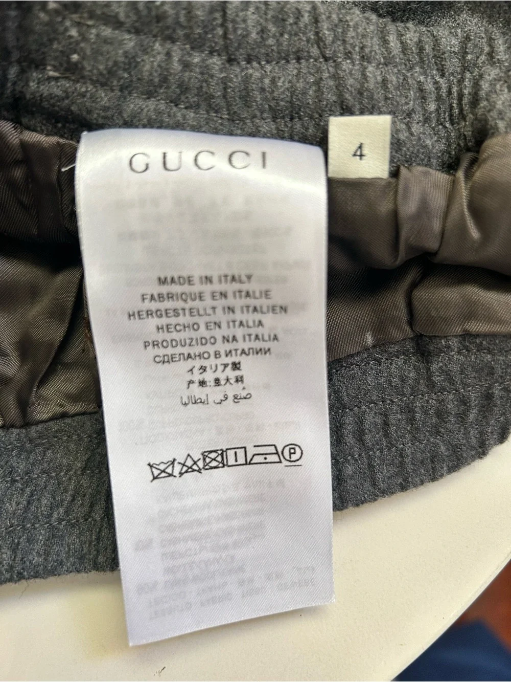 Gucci Dark Gray  Pants with Red Embroidered Logo for a boy size 4 exellent